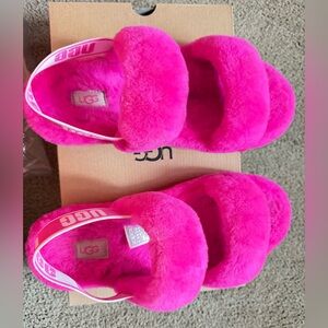 UGG oh yeah slippers size 10